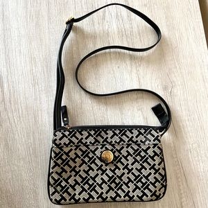 Tommy Hilfiger Black Crossbody Shoulder Purse